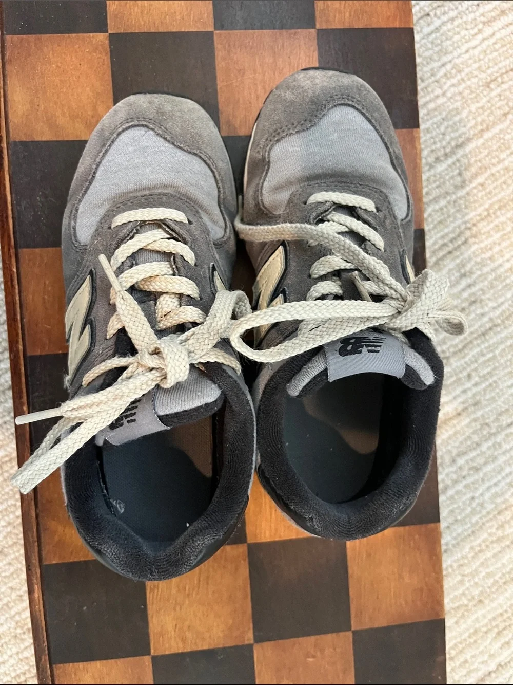 New Balance Kids Gray & Cream Suede Mesh Sneakers boys 2.5